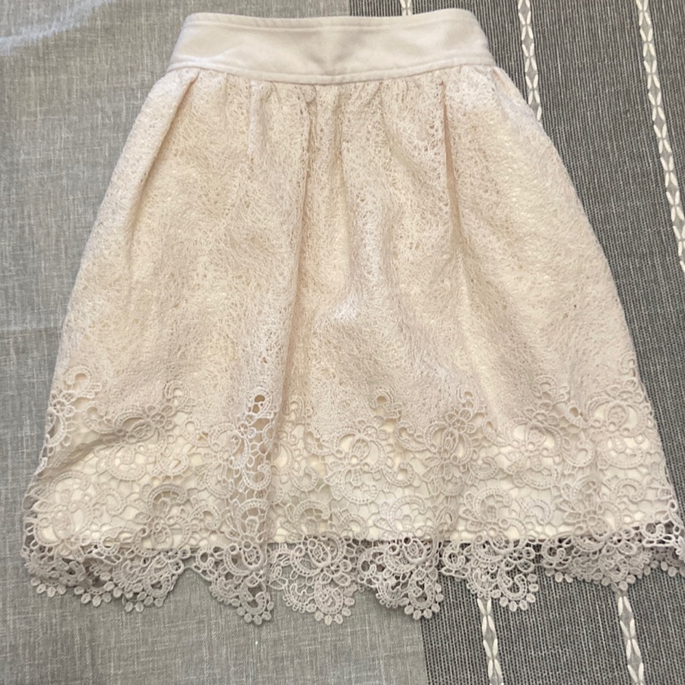 Banana Republic heritage collection cream lace skirt